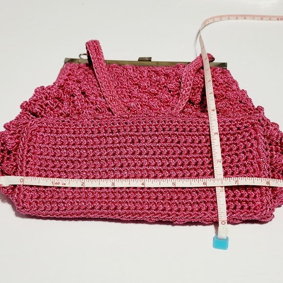 Vintage Vibrant Pink Crocheted Popcorn/Bubble Purse with Silver Clasp Closure. - Picture 10 of 10
